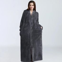 Women's Sleepwear Fluffy Bathrobe Women's Loose Long Sleeve Solid Flannel V Neck Zipper Ladies Terry Robes Dress Gown Winter Thick 2022