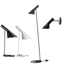 Table Lamps Nordic Office Lamp Retro Creative Personality Simple Modern Children's Bedroom Bedside Study Decor Black