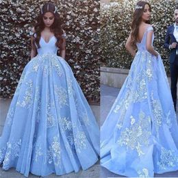 Off the Shoulder Blue Prom Gl￤nningar Blue Sexy Lace Applique Ball Gowns Reals aftonkl￤nning Vestidos de Formatura Longo