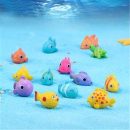 Figurine decorative 5 pezzi/lotto Figure in miniatura di pesce mini animali da giardino faticoso Animali musics micro-paesaggio ornamenti giocattolo in resina