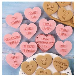 Baking Moulds 10Pcs/set 3D Love ABS Tools Valentines Day Cookie Moulds Biscuit Heart