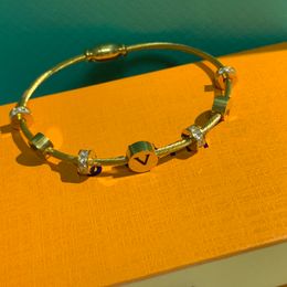 Designers bracelet Luxurys bracelets gold bangel with diamond monogram design Jewellery temperamental and versatile Valentines Day Christmas Jewelrys very good
