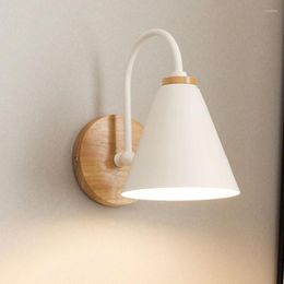 Wall Lamps Modern LED Wood Iron Lamp Bedside Light Nordic Solid Bedroom Living Room Aisle Sconce Lights Fixture Decor Art