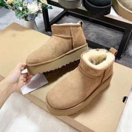 Boots Australia Women Boot Designer Tasman Snow Boots Fashion Ladies Platform Tazz Fur Slippers Classic Mini Suede Sheepskin Wool Winter AnkleuggH