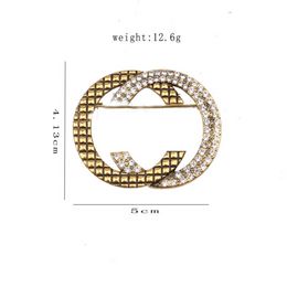 Vintage Luxury Womens Designer Brand Letter Brooches 18K Gold Plated Inlay Crystal Rhinestone Jewellery Brooch Charm Girl Pin Marry Wedding Party Cloth Accessories