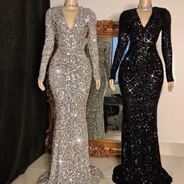 Sparkle Black Silver Sequined Prom Dresses Sexy Plunging V Neck Long Sleeve Mermaid Evening Gowns Luxury