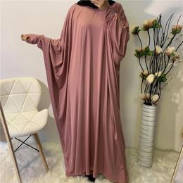 Ethnic Clothing Women's 2022 Islamic Turkey Dubai Muslim Dress Pure Color Fashion Bat Sleeve Robes Large Size European