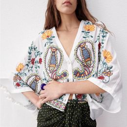 Women's Blouses AYUALIN White Cotton Floral Embroidery Women Shirts Autumn Vintage Boho Ethnic V Neck Batwing Loose Tops Sleeve Cardigan