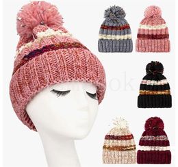 Wholesale Fleece Lined Warm Cap Wool Knitted Cap Puffs Pom Pom Hat Winter Hats Beanie Hats DE959