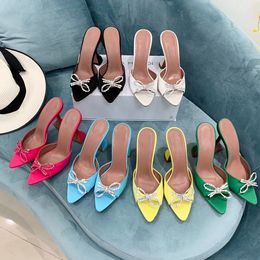 Amina Muaddi Embellished Slippers Rhinestone Awge Bow Crystal Mules Spool Heels Sandals Women Luxury Designers Shoes Sandal Factory