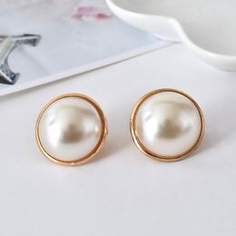 Stud Earrings Fashion Korean Beautiful Golden Plated Shiny Pearl Heart Earring Ear Clip For Women Wholesale