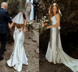 Simple Spaghetti Strap Mermaid Wedding Dresses Bow Tie Back Beach bohemian Bridal Gown Cowl Ruffled vestidos de novia