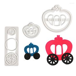 Baking Moulds 3Pcs Princess And Carriage Cookie Cutting Mould Pumpkin Shape Biscuit Cutter Fondant Party Kitchen Cake Decorating Tools