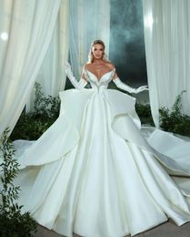 Elegant Ball Gown Wedding Dresses Appliques V Neck Sleeveless Sequins Beads Diamonds Ruffles Celebrity Floor Length Luxury Formal Dresses Bridal Gowns Plus Size