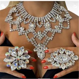 Wedding Rings Luxury Rhinestone Large Flower Adjustable Jewelry For Women Crystal Round Open Finger Festival Accessories