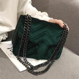 2021 Designer Bag Winter Lock Velvet Classic Embroidered Line Wavy Women Chain Elegant Temperament Small265o