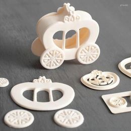 Baking Moulds Cake Decorating Tools 3Pcs Princess And Carriage Cookie Cutter Mold Pumpkin Shape Biscuit Fondant For Kitchen Accessories