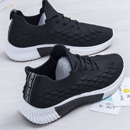 Running Shoes white green pink Breathable Fashion Mesh Jogging Comfortable Flat woman Sport Sneakers designer shoe
