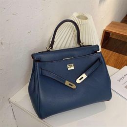 whole women bags Joker solid Colour womens shoulder bag fashion leather handbag elegant atmosphere lychee retro messenger handb2892