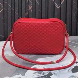 Designer Bags Luxury handbags Purses Woman Shoulder bag Genuine Leather Zippers Quilted Cross-Body Saddle Wallet Designers Cross b2198