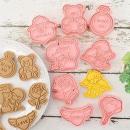 Baking Moulds Valentine's Day Wedding Marry Ring Cookie Cutter Plastic Biscuit Knife Fruit Cake Kitchen Tools Mold Embossing Printing