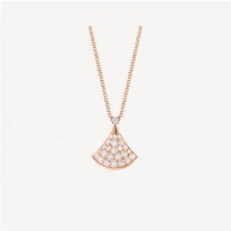 WomensJewelry Shell pendant necklace gem pendants necklace diamond gold Sweat-proof and colorfast ladies fashion sweethearts