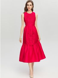 Lässige Kleider rot Roosarosee Luxus Blumensticke hohl-out o-gar ärmellose Kleid Midi Frauen Designer Herbst 2022 Vestidos Robe
