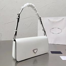 Designer Femme Triangular Logo Shoulder Bag Italy Milano Brand Vintage Patent Leather Underarm Handbags Adjustable Strap Handbag L2595