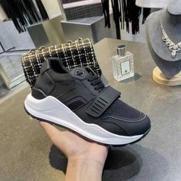 2022 Men Vintage Cheque Suede Women Leather Sneakers Platform Trainers Lace Up Runner Causal Shoes Top Quality US11 NO281