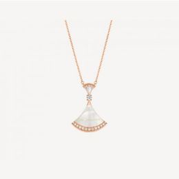 WomensJewelry Shell pendant necklace gem pendants necklace diamond gold Sweat-proof and colorfast ladies fashionHigh luxurious