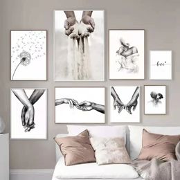 Canvas Painting Black White Romantic Hand In Hands Poster Love Quotes Wall Art Poster Print Fashion Picture Couples Lovers Room Decor Frameless