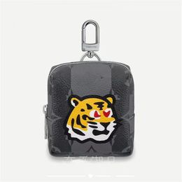 Latest Letter Unisex Key Wallet Luxury Designer Tiger Head Zipper Coin Purses Brand Fashion Men and Women Mini Clutch Bags Wallets with Key Chain Bag Totes Pendant