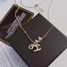 Hochwertige Anhänger-Halsketten-Charm-Auswahl, modischer, passender, personalisierter Stil, Designer-Supermarke, klassische Premium-Schmuckaccessoires