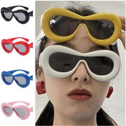 Exaggerated Sunglasses Unisex Siamese Lens Sun Glasses Candy Colour Adumbral Anti-UV Spectacles Eyeglasses Oversize Frame Ornamental