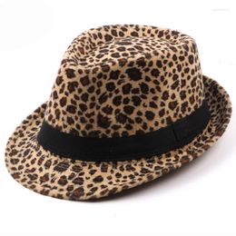 Berets Japan Korea Style Men Women Cap Spring Autumn Leopard Printed Fedoras Casual Black Belt Trilby Hat Fancy Jazz Bowler