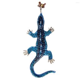 Brooches CINDY XIANG Lizard Preying On Moths Brooch Rhinestone Gecko Pin Animal Design Fashion Jewellery Winter Coat Accessories 3 Colours