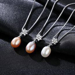 New Freshwater Pearl Zircon Flower s925 Silver Pendant Necklace European Court Style Exquisite Luxury Necklace Accessories Gift