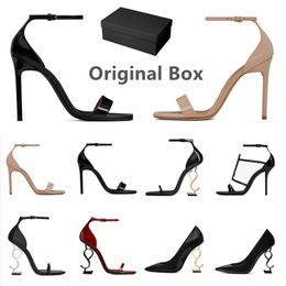 Mulheres luxuosas saltos altos sapatos de vestido designer tênis patenteado tom de couro triplo preto nuede feminina sandálias de festas de casamento bombas de gabinete de casamento 36-42