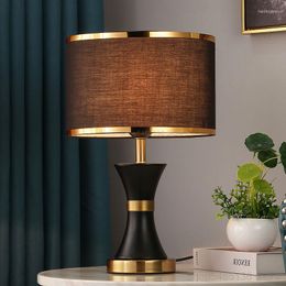 Table Lamps Nordic Modern Bedroom American Desk Lamp For Living Room Decor Study Bedside Metal Luxury Office Light Fixtures