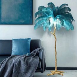 Floor Lamps Nordic High-End Luxury Lamp Ostrich Feather Ins Copper Branch Stereoscopic For Bedroom Living Room Atmosphere