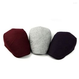 Berets Spring Autumn Cotton Beret Casual Visor Cap For Men Fashion Vintage Button Flat Hat Men's Caps Adjustable