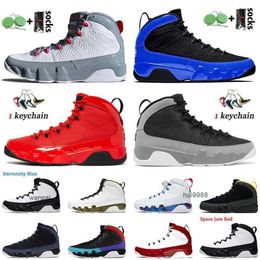 2023 Large Size US 13 Mens Jumpman 9 9s Scarpe da basket Moda Uomo Sneakers Particle Grey Cile Fire Red Bianco Rosa Multi Color University Gol og scarpe firmate