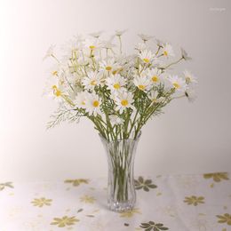 Decorative Flowers Artificial Flower Small Daisy Bouquet Gerbera Fake Chamomile Silk For Wedding Home Christmas Decoration