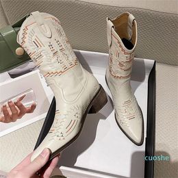 Stivali da cowboy a metà polpaccio da donna per donna Scarpe occidentali in pelle con punta a punta Ricamo Autunno Inverno Tacchi quadrati medi bassi size3193E