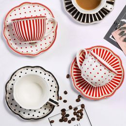 Cups Saucers European Stripe Spots Ceramic Coffee and Saucer Set French Household Afternoon Flower Tea with Dish Spoon Drinkware