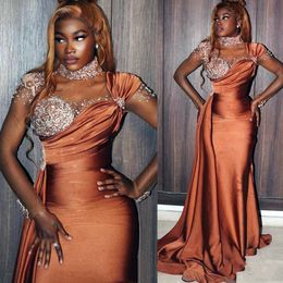 High Brown Neck Prom Dresses Long Sleeves Lace Applique Beaded Custom Made Ruched Evening Party Gowns Vestidos Formal Ocn Wear