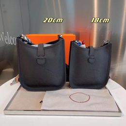 Top Mens Womens Cowhide Crossbody Designer Shoulder Bags Purses Hasp Genuine Wide Strap Brand Letter Bag with Box