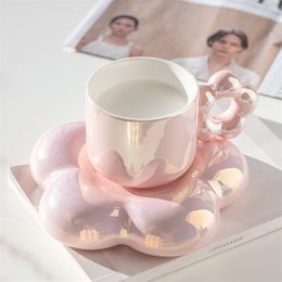 Cups Saucers Nordic Fashion Coffee With Plate Set Flower Shape Saucer Pillow Plating Ceramic Mug Drop