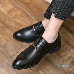 Dress Shoes Casual Fashion Pu Solid Colour Daily Simple Versatile Pointed Lace Comfortable