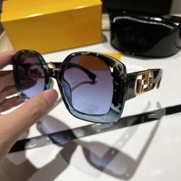 Sunglasses Luxury Sunglasses Brand Designer for Men and Women Summer Sunshade Glasses Classic Vintage Anti-UV Cycling Driving Eyewear Quality 8866